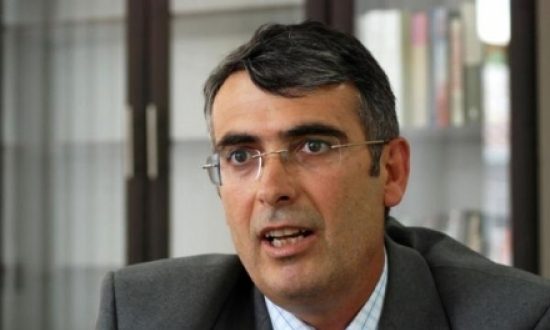 Hamiti rikthehet në vendin e punës në FSI