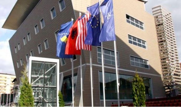 Akademia e Kosovës për një vend pune jep dy rroga