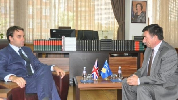 Bajrami: Kosova ka nevojë për ndihmën e Britanisë në arsim